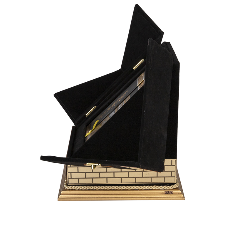 Kâbe Maketi Açılır Set – Kadife Kaplı Kur'an-ı Kerim