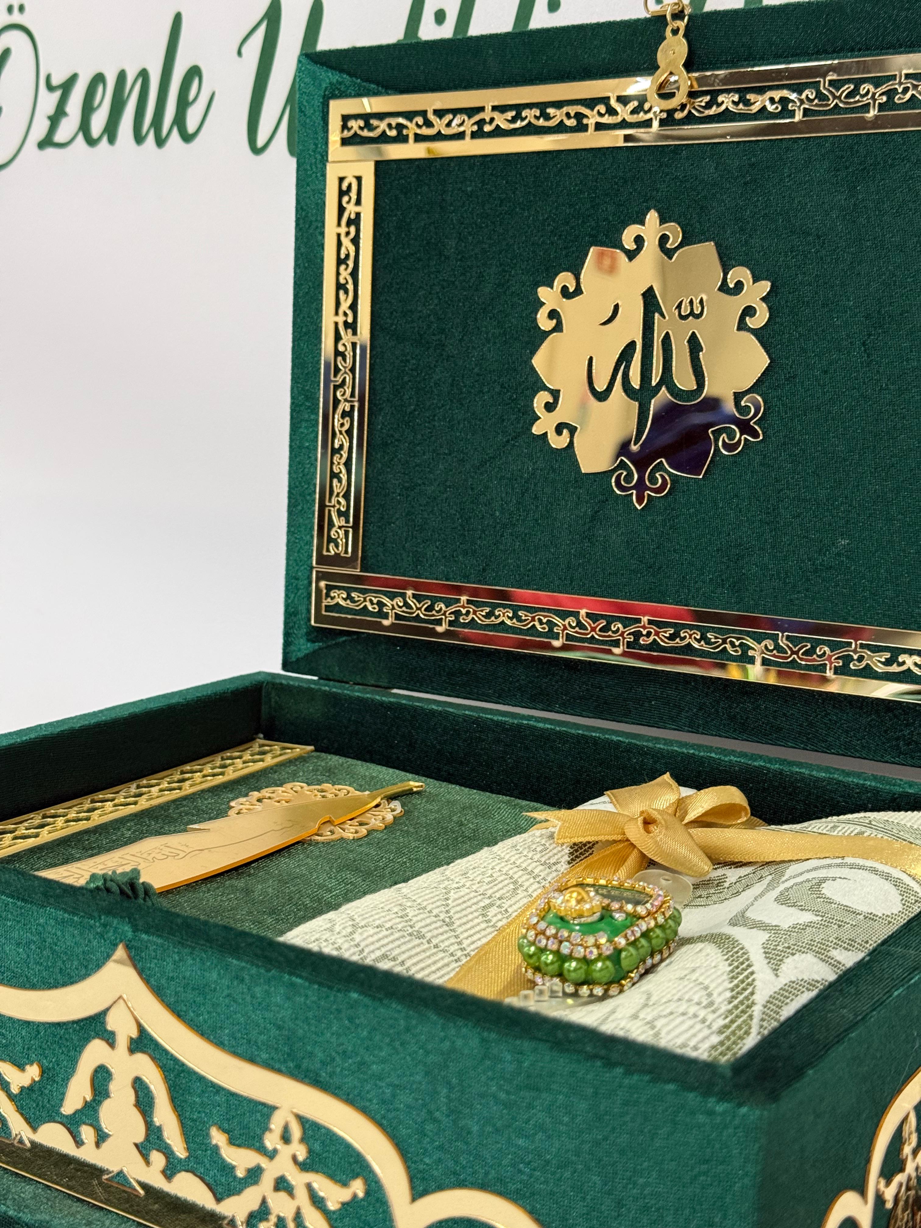 Saray Koleksiyonu – Kadife Sandık Kur’an-ı Kerim ve Hediye Seti