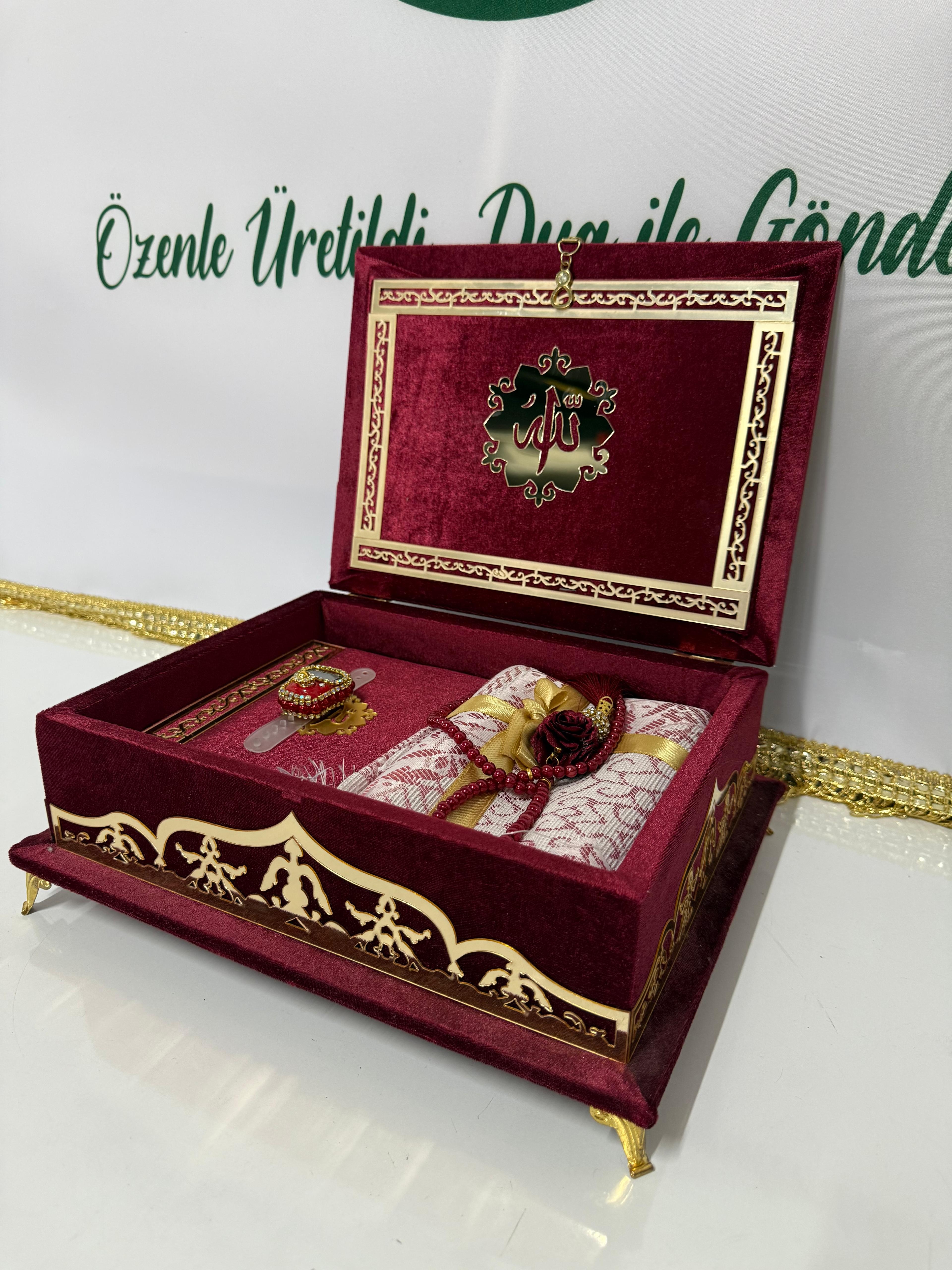 Saray Koleksiyonu – Kadife Sandık Kur’an-ı Kerim ve Hediye Seti