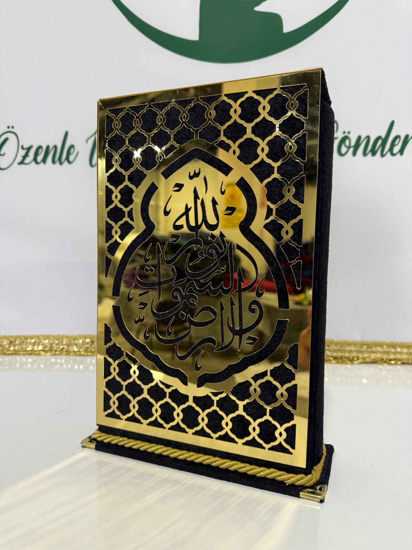Safa Harem Serisi – Kadife Kuran-ı Kerim & Altın Detaylı Dekoratif Set