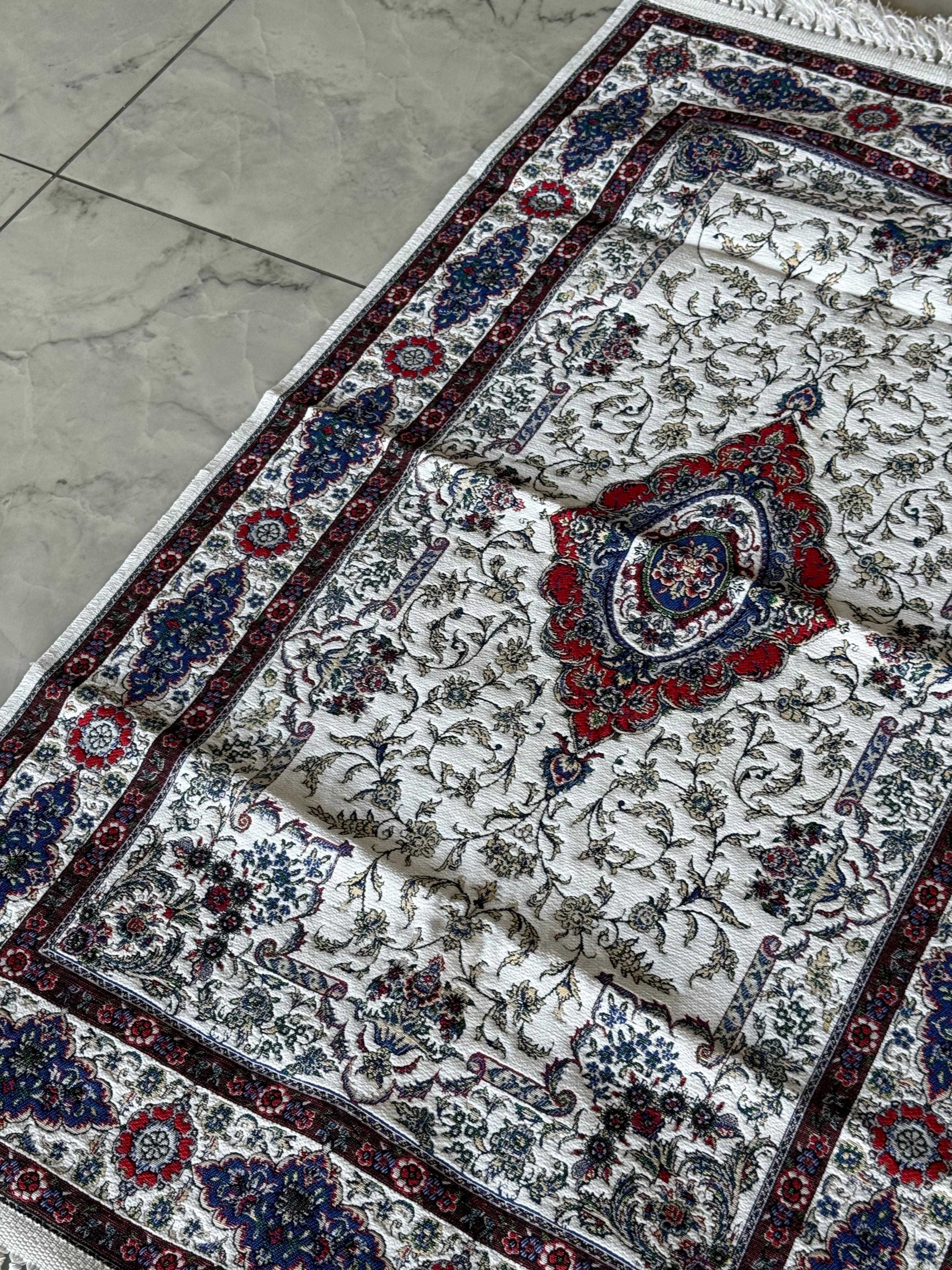 Asalet Serisi – İşlemeli Elit Dokuma Seccade Serisi